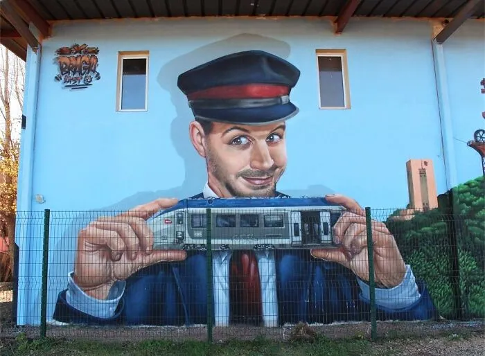 French Artist's 52 3D Graffiti