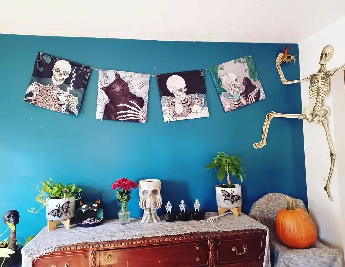 Spooks & Cutes