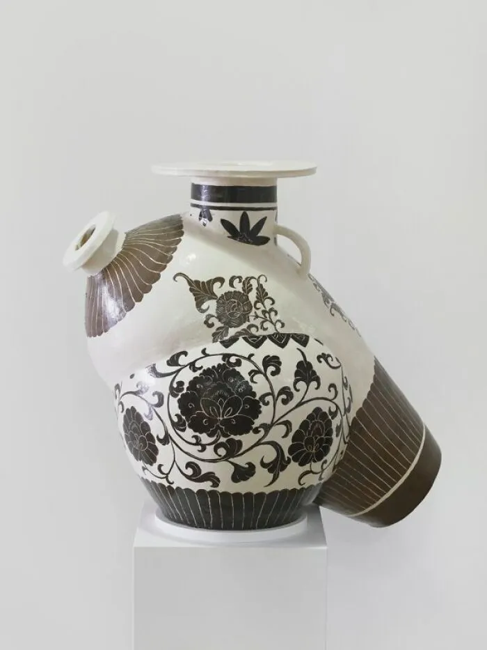 30 Surreal And Glitchy Ceramic Artworks By Keiko Masumoto