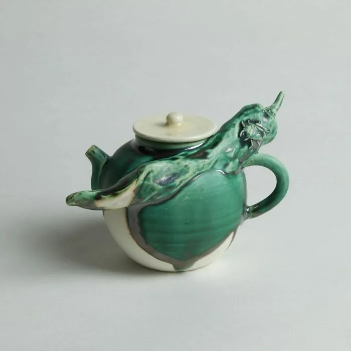 30 Surreal And Glitchy Ceramic Artworks By Keiko Masumoto