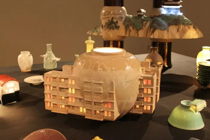 30 Surreal And Glitchy Ceramic Artworks By Keiko Masumoto