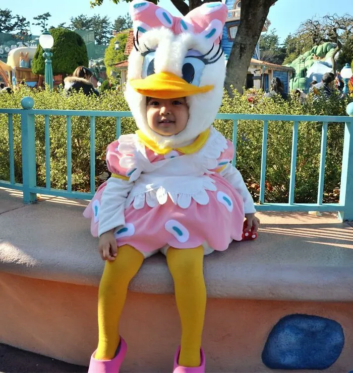 Adorable Kids Dress Up In Handcrafted Costumes Their Mom Made For Them (30 Pics)