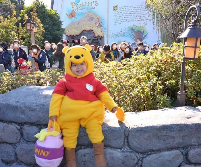 Adorable Kids Dress Up In Handcrafted Costumes Their Mom Made For Them (30 Pics)