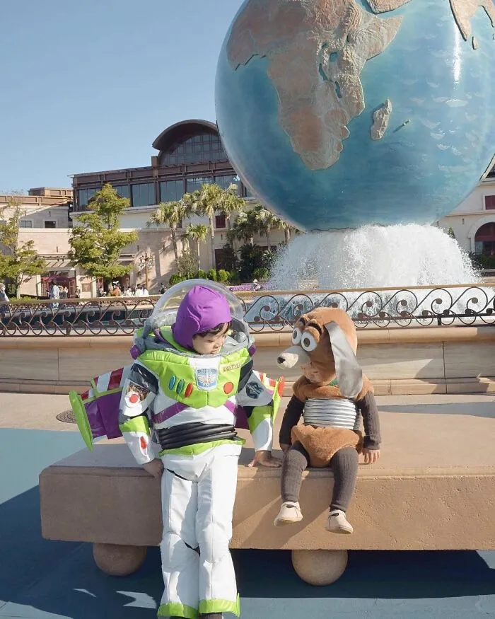 Adorable Kids Dress Up In Handcrafted Costumes Their Mom Made For Them (30 Pics)
