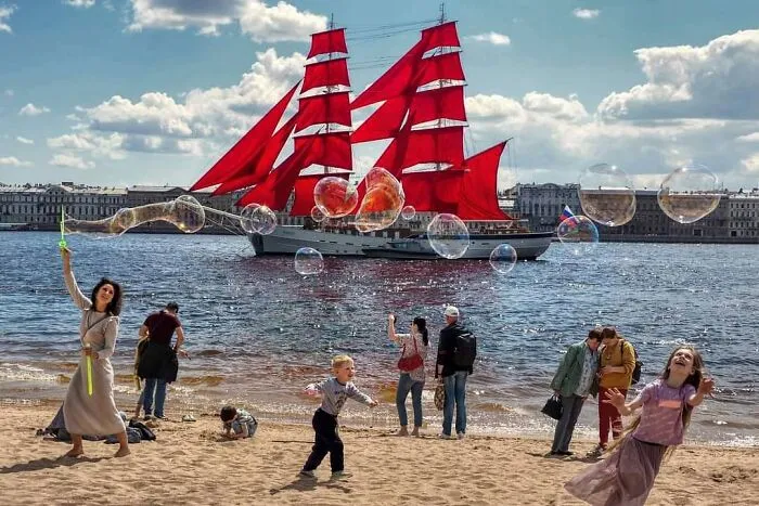 This Is What Russia Really Looks Like: 40 Honest Photos By Aleksandr Petrosyan (New Pics)