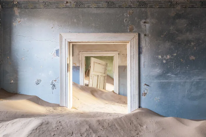 What If We Disappeared: The World Without Us: My Photo Project About Abandoned Locations (30 Pics)