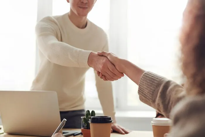 30 People Share How They Embarrassed Themselves During Their First Job Interview