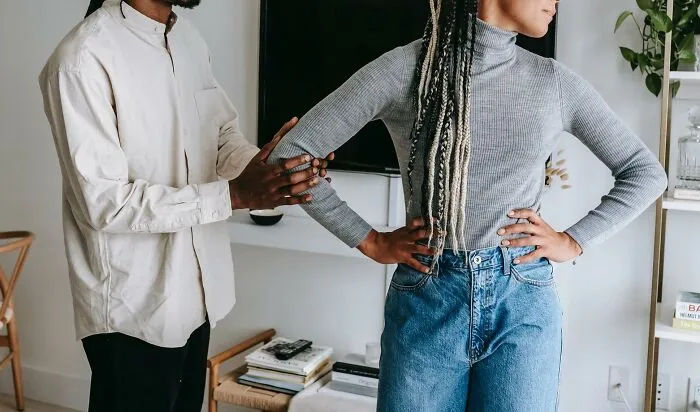 25 Personas revelan los profundos secretos que han ocultado a sus parejas durante años