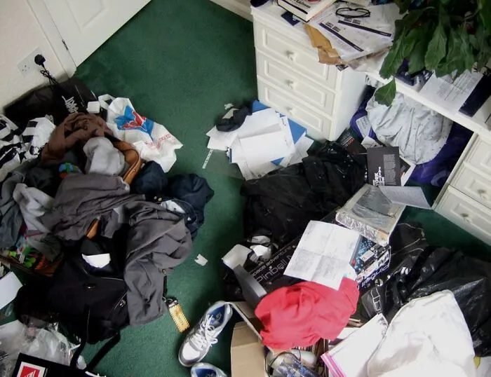 30 Landlords Describe The Weirdest And Most Disturbing Tenant They've Ever Had