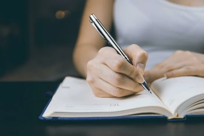 "¿Qué tan raro eres?": Esta mujer comparte interesantes datos genéticos aleatorios sobre los humanos y aquí están 25 de los mejores