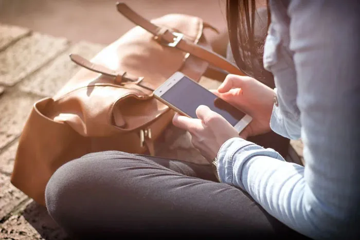 30 People Reveal The Most Spine-Chilling Messages They've Ever Received