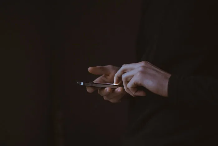 30 People Reveal The Most Spine-Chilling Messages They've Ever Received