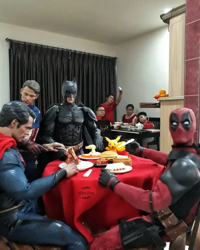 Folks Are Cracking Up At These 30 Forced Perspective Photos Of Action Figures Casually Interacting With Their Owner (New Pics)