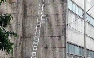 This Online Community Is All About Pics Of People Ignoring Safety As If They’re Immortal (35 New Pics)