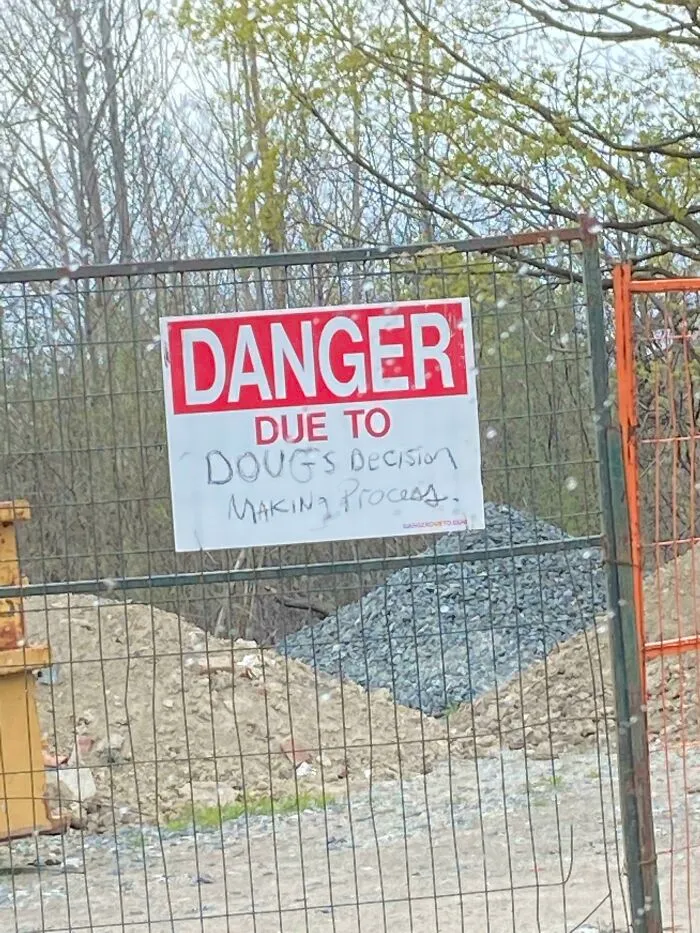 50 Times The Universe Decided To Troll One Person Specifically And It Resulted In These Funny Pics