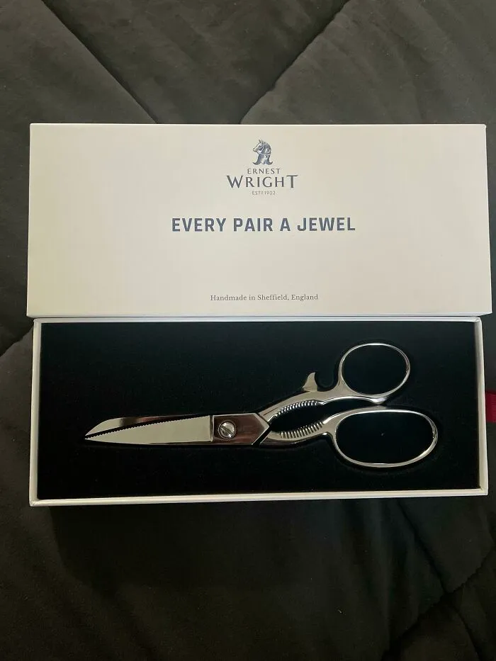 Después de 7 meses de espera, mis tijeras Bifl Ernest Wright por fin han llegado del otro lado del charco
