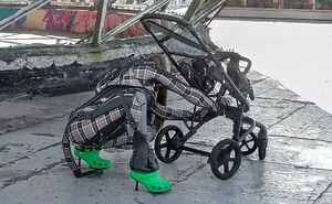 50 Of The Funniest Examples Of Awful Taste But Great Execution (New Pics)