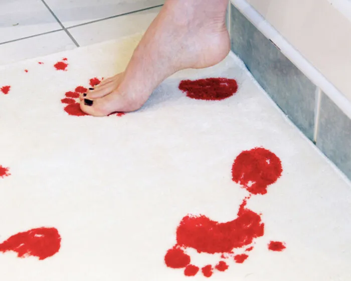 Color Changing Mat Which Turns Red When Wet