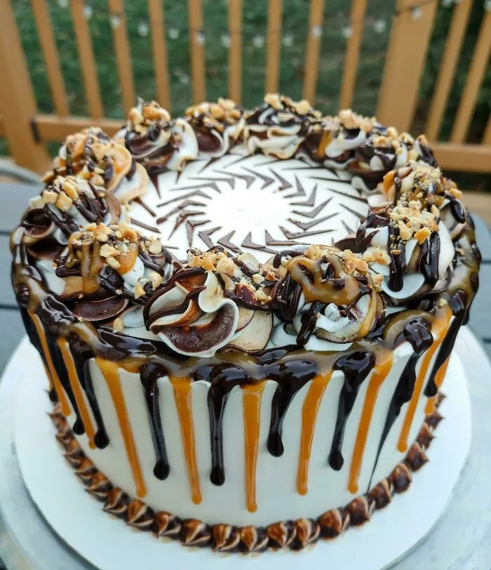 Made A Snickers Cake For My Father In Law's 70th Birthday