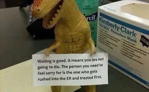 50 Times People In The Medical Field Did Something Extra To Make Their Patients Smile