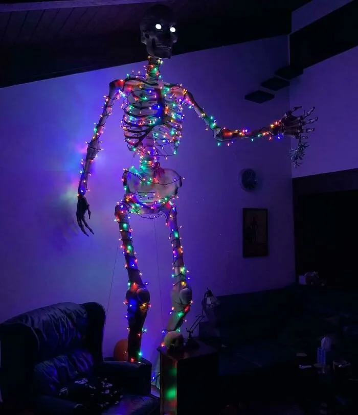 Cuando estás muy emocionado por la Navidad pero aún no estás listo para soltar Halloween