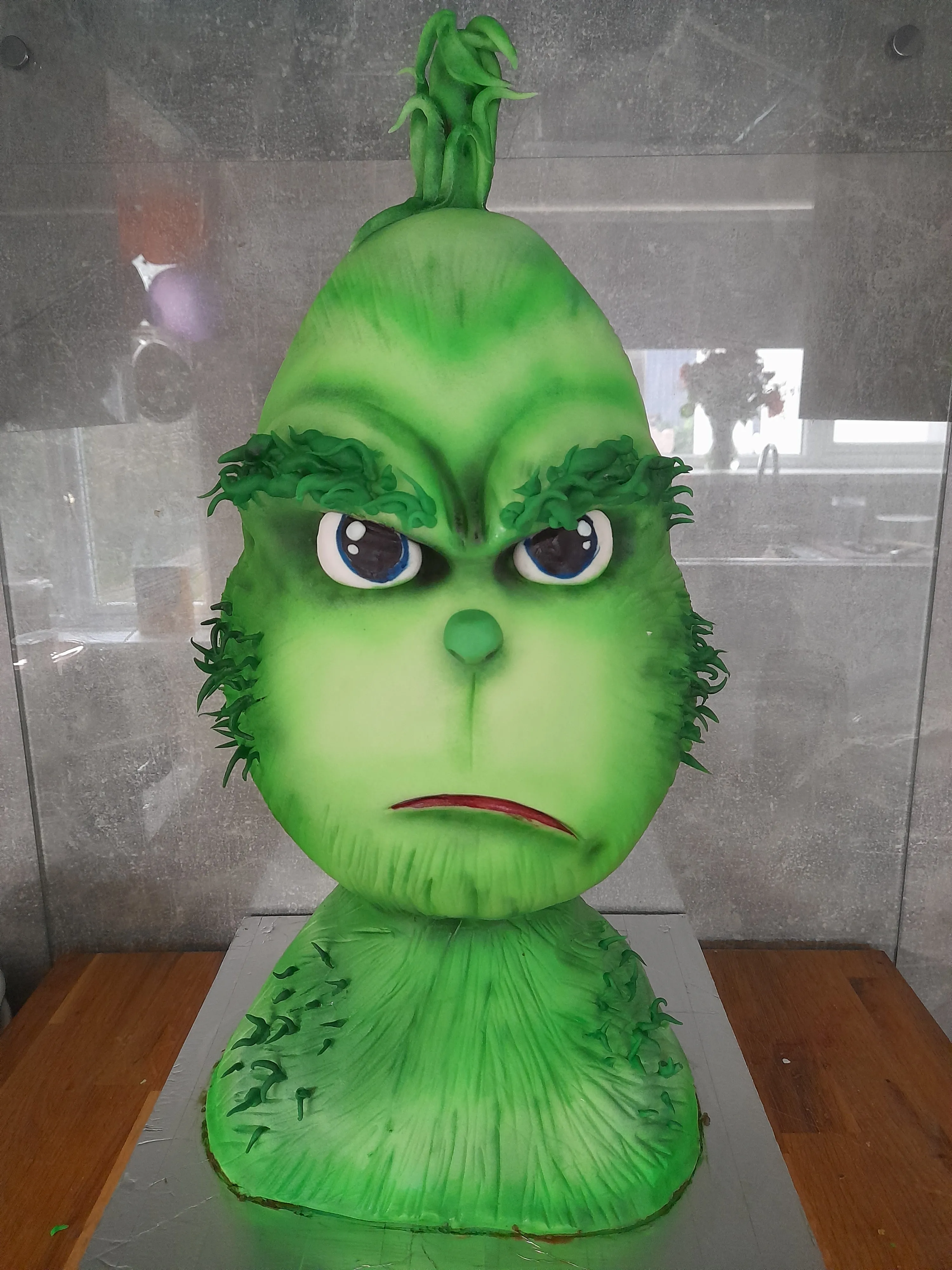 Resting Grinch Face Cakeee