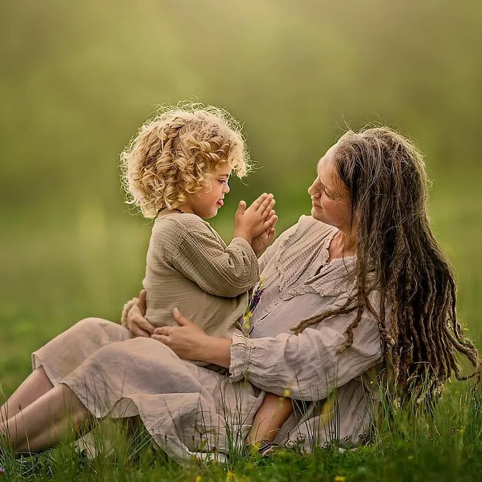 I Asked These Mothers If I Could Photograph Them, And Here's What I Captured (25 Pics)