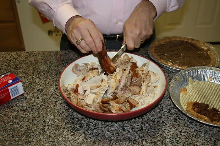 People In This Online Group Share What Things Their Family Members Had The Courage To Do At Their Thanksgiving Gathering (30 Stories)