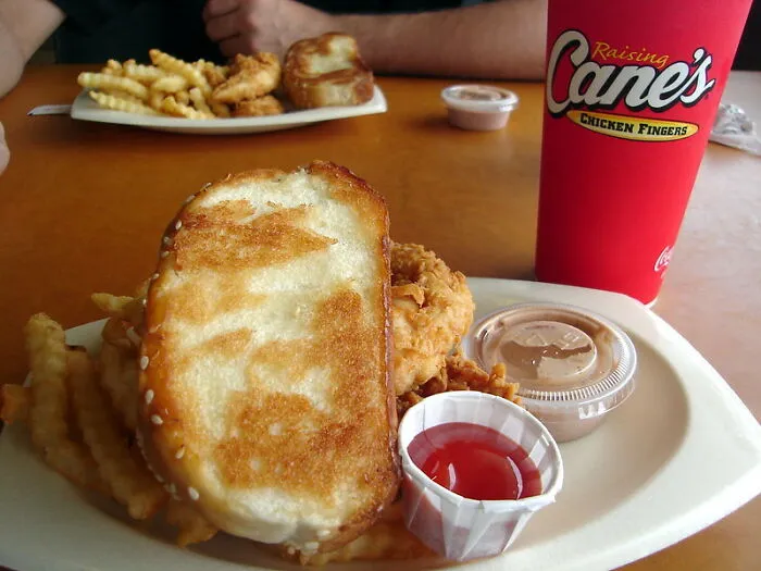 30 Dishes People Should Stop Ordering As Revealed By Fast Food Workers Online