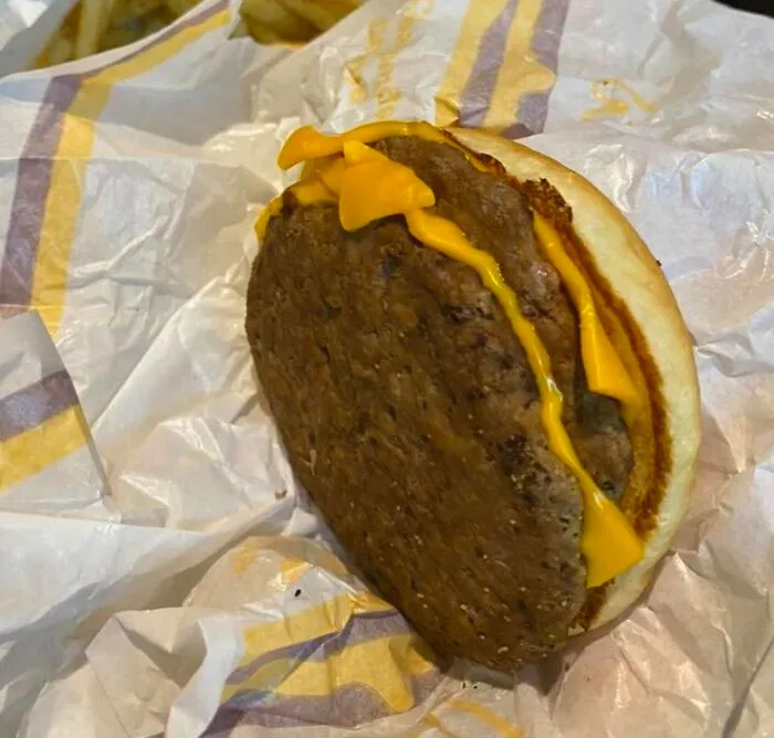 30 Clientes comparten sus peores pedidos de McDonald's en esta cuenta de Instagram