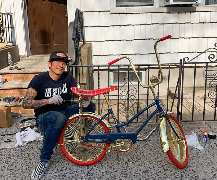 Mi esposa pidió una bicicleta dorada. Compré una vieja bicicleta infantil Ross de los años 70 y la convertí en una Low Rider