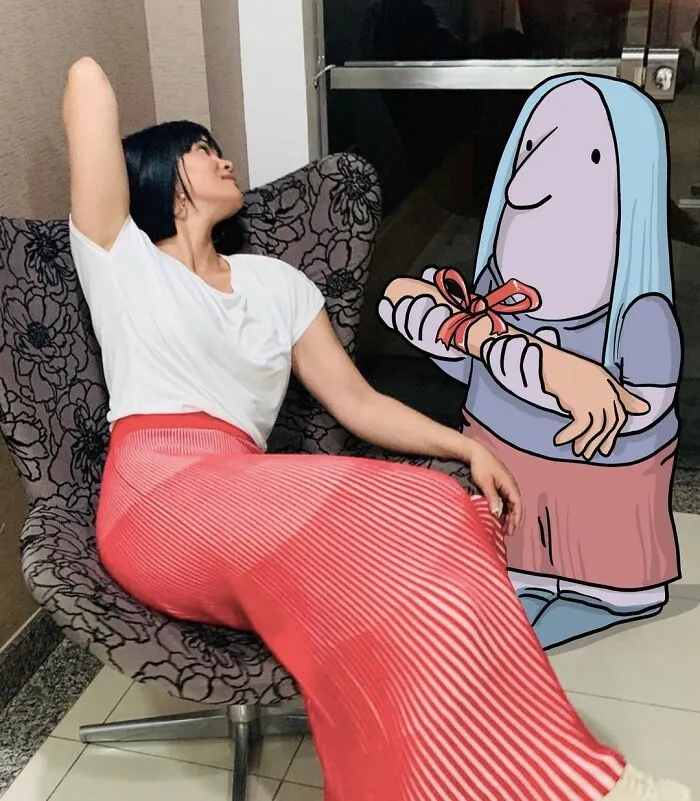 Illustrator Adds Funny Cartoons To Strangers’ Instagram Photos (30 New Pics)