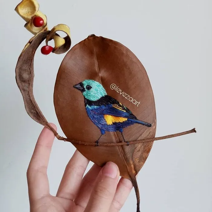 This Artist Inherited Her Mother's Talent For Handicrafts And Created A Type Of Embroidery On Leaves (59 Pics)