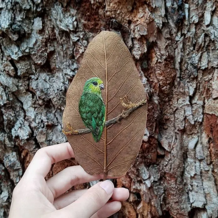 This Artist Inherited Her Mother's Talent For Handicrafts And Created A Type Of Embroidery On Leaves (59 Pics)