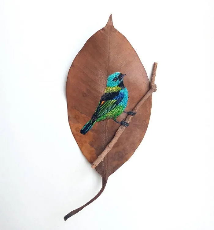 This Artist Inherited Her Mother's Talent For Handicrafts And Created A Type Of Embroidery On Leaves (59 Pics)