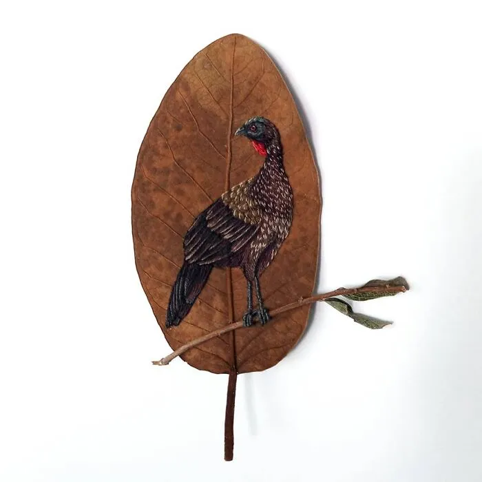 This Artist Inherited Her Mother's Talent For Handicrafts And Created A Type Of Embroidery On Leaves (59 Pics)
