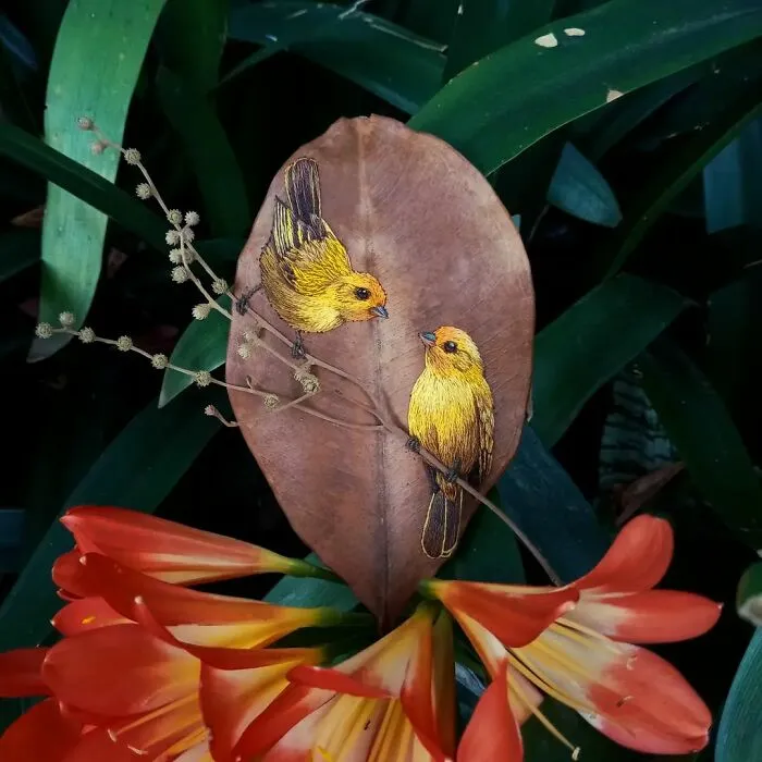 This Artist Inherited Her Mother's Talent For Handicrafts And Created A Type Of Embroidery On Leaves (59 Pics)