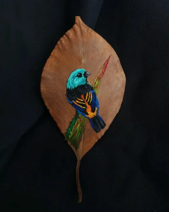 This Artist Inherited Her Mother's Talent For Handicrafts And Created A Type Of Embroidery On Leaves (59 Pics)
