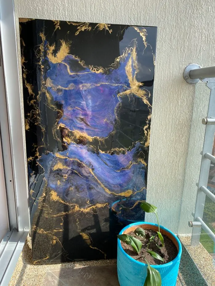 Nix, Resin Art