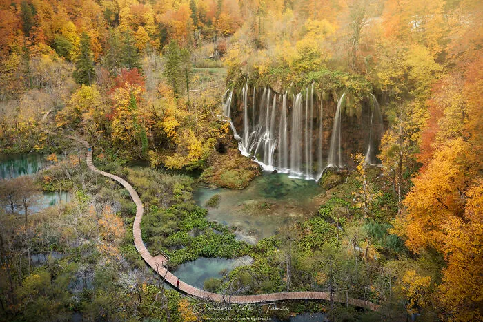 I Explored The Colorful Waterfalls Of Plitvice Lakes In Croatia, And Here Are My 28 Pictures From There