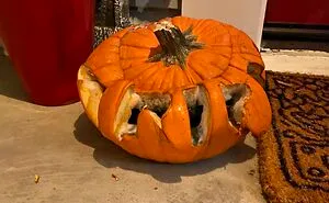 30 Of The Funniest Halloween Fails That People Couldn’t Resist Sharing