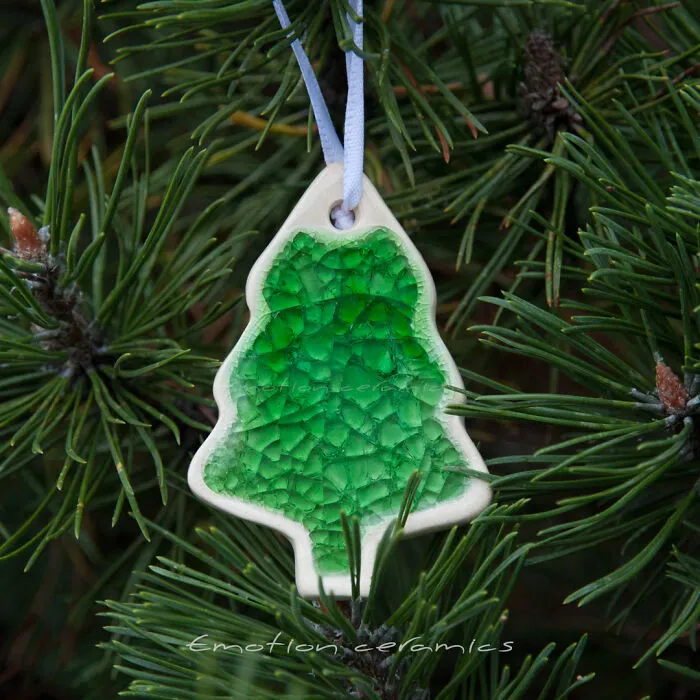 I Make Christmas Tree Decorations That Will Hopefully Make You Feel Festive (19 Pics)