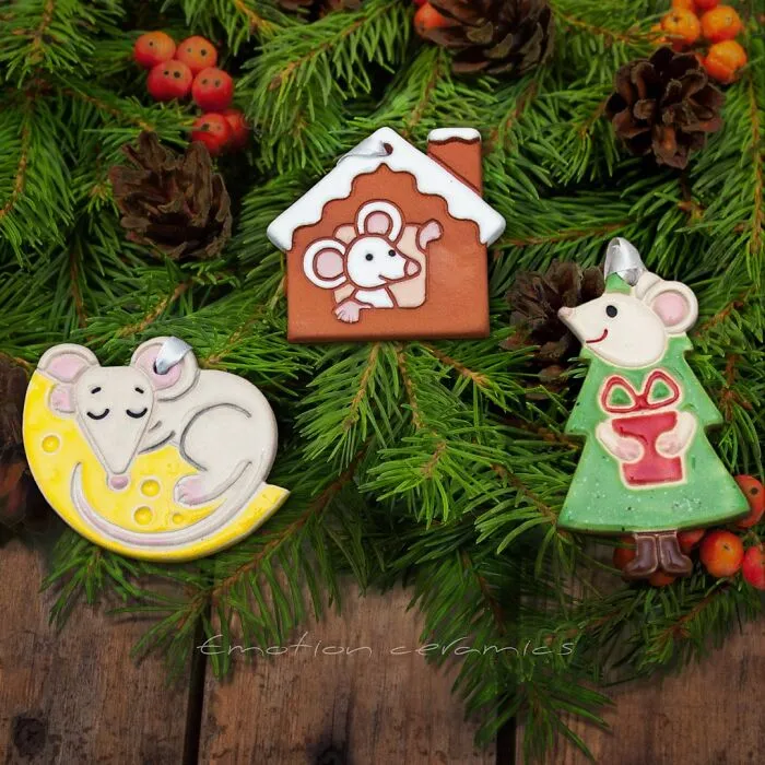 I Make Christmas Tree Decorations That Will Hopefully Make You Feel Festive (19 Pics)