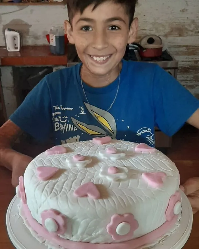 A 10-Year-Old Boy In Argentina Went Viral After Posting Pictures Of His Cakes And Other Pastries Online (27 Pics)