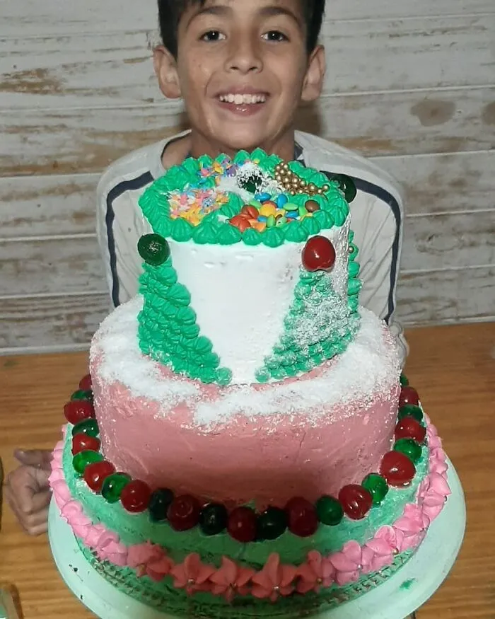 A 10-Year-Old Boy In Argentina Went Viral After Posting Pictures Of His Cakes And Other Pastries Online (27 Pics)