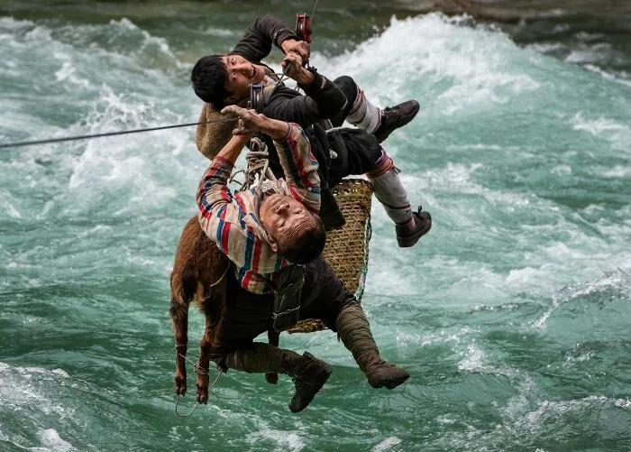 People And Nature, Honorable Mention: Minqiang Lu, China