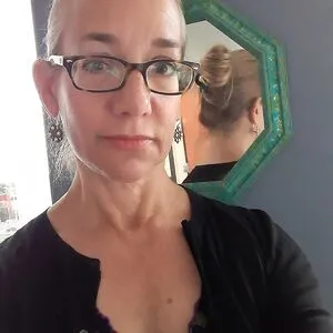 Suzanne B