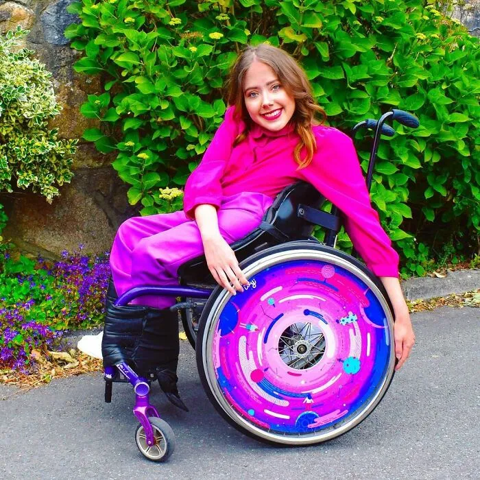 Izzy Wheels: 54 Colorful Wheelchair Accessories Created By Two Sisters