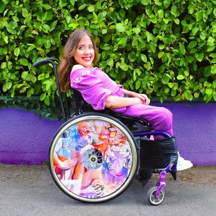 Izzy Wheels: 54 Colorful Wheelchair Accessories Created By Two Sisters