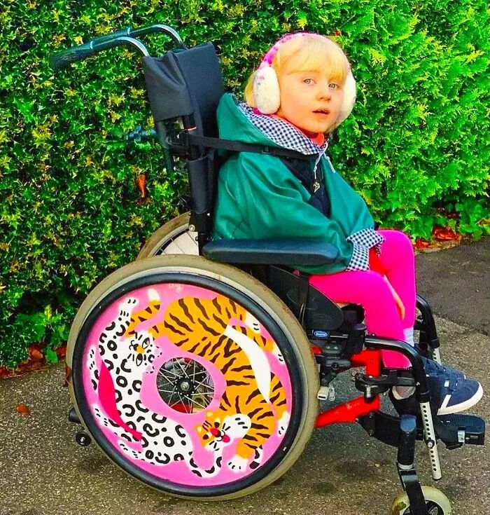 Izzy Wheels: 54 Colorful Wheelchair Accessories Created By Two Sisters